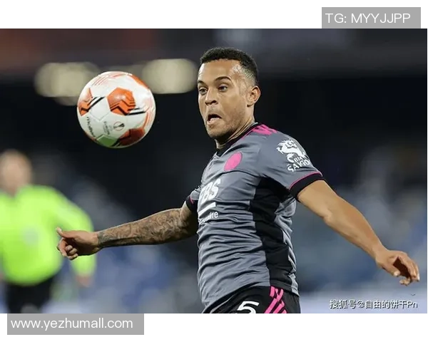 足球球星长胖后的变化对比 一些传奇球员的身材转变引发热议